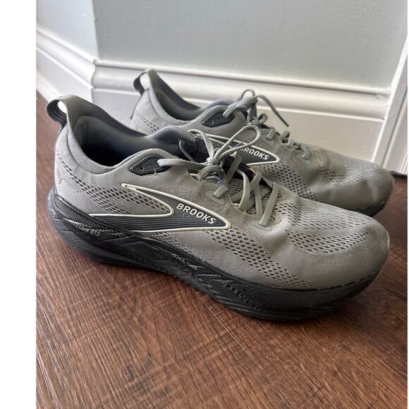 Brooks Glycerin 22 Lace Up Sneaker Athletic Shoes Gray Black Men\'s Sz US 11 Wide